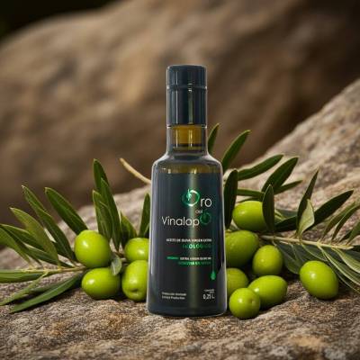 Ekologiczna zielona oliwa z oliwek Extra Virgin ORO DEL VINALOPÓ verde w ciemnej butelce 0,25L
